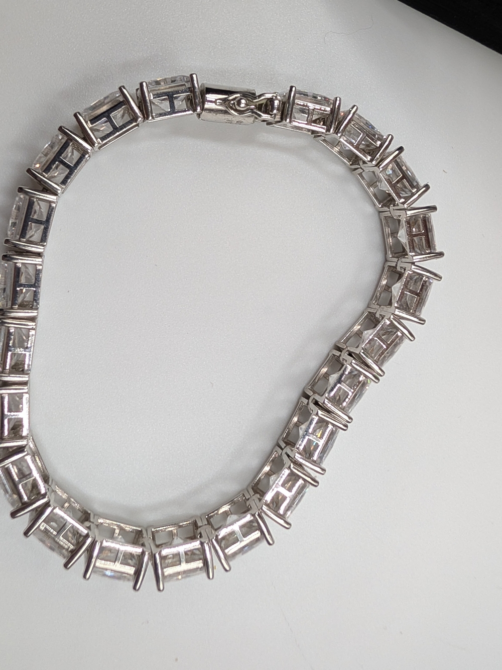 Diamonique 8mm Princess Cut Tennis Bracelet 925 Sterling Silver 7" - Picture 3 of 4
